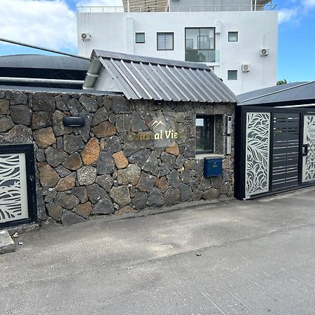 Coastal View Apartments 格兰贝伊 外观 照片