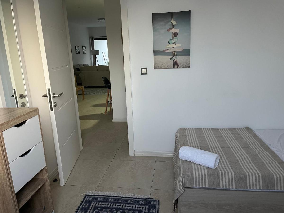 Coastal View Apartments 格兰贝伊 外观 照片