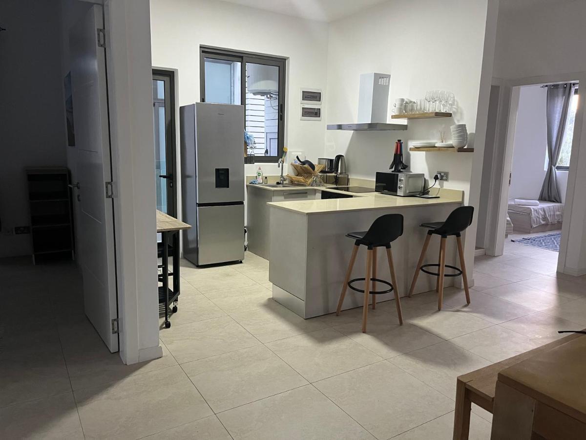Coastal View Apartments 格兰贝伊 外观 照片